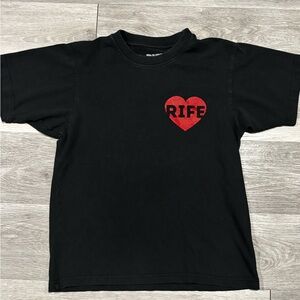 Black Matt rife  T-Shirt with Red Heart